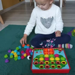 UKŁADANKA DLA DZIECI EDUKACYJNA MOZAIKA GUZIKOWA UNIWERSALNA KRUZZEL - obrazek 9